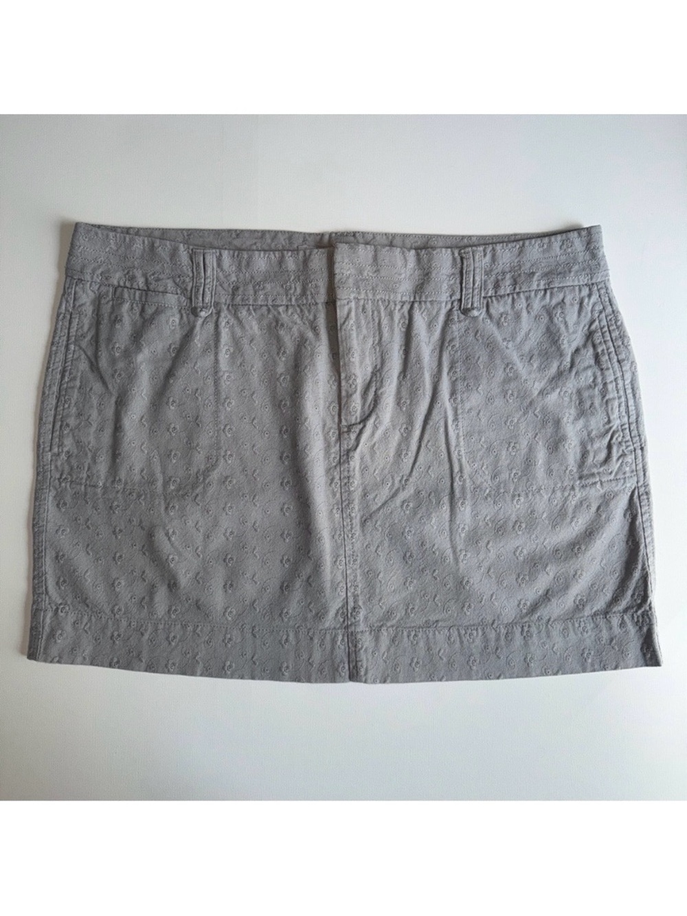 Old Navy Grey Eyelet Mini Skirt Y2K Gorpcore Utility Women's Size 16 Summer 2009